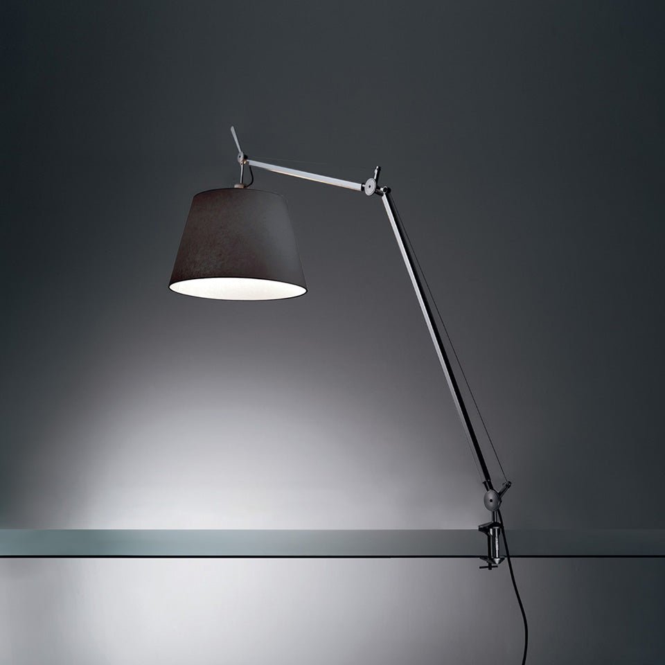 Lampe de table Tolomeo MEGA - Noir 17" 1 x A - 19 / Medium E26 / 100W max by Artemide | Luminaires & cie
