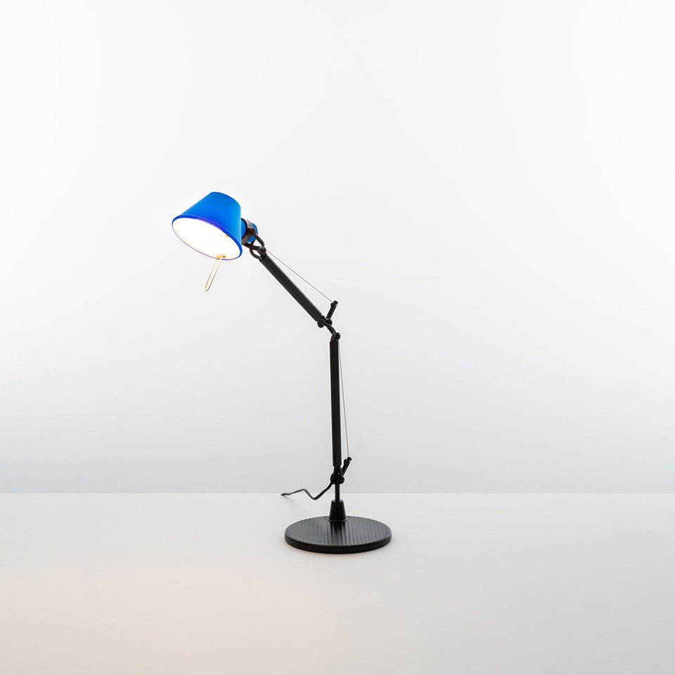 Lampe de table Tolomeo Micro Bicolor - Noir - Bleu by Artemide | Luminaires & cie