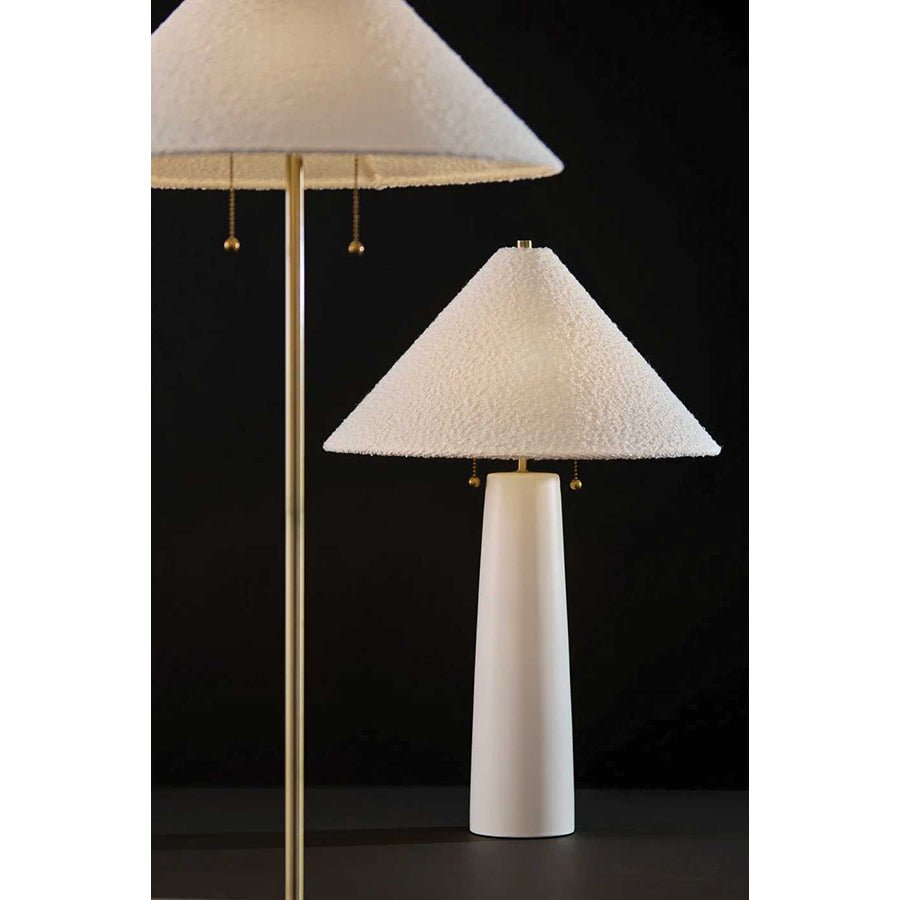 Lampe de table Waylon - Laiton blanc et antique by Adesso | Luminaires & cie