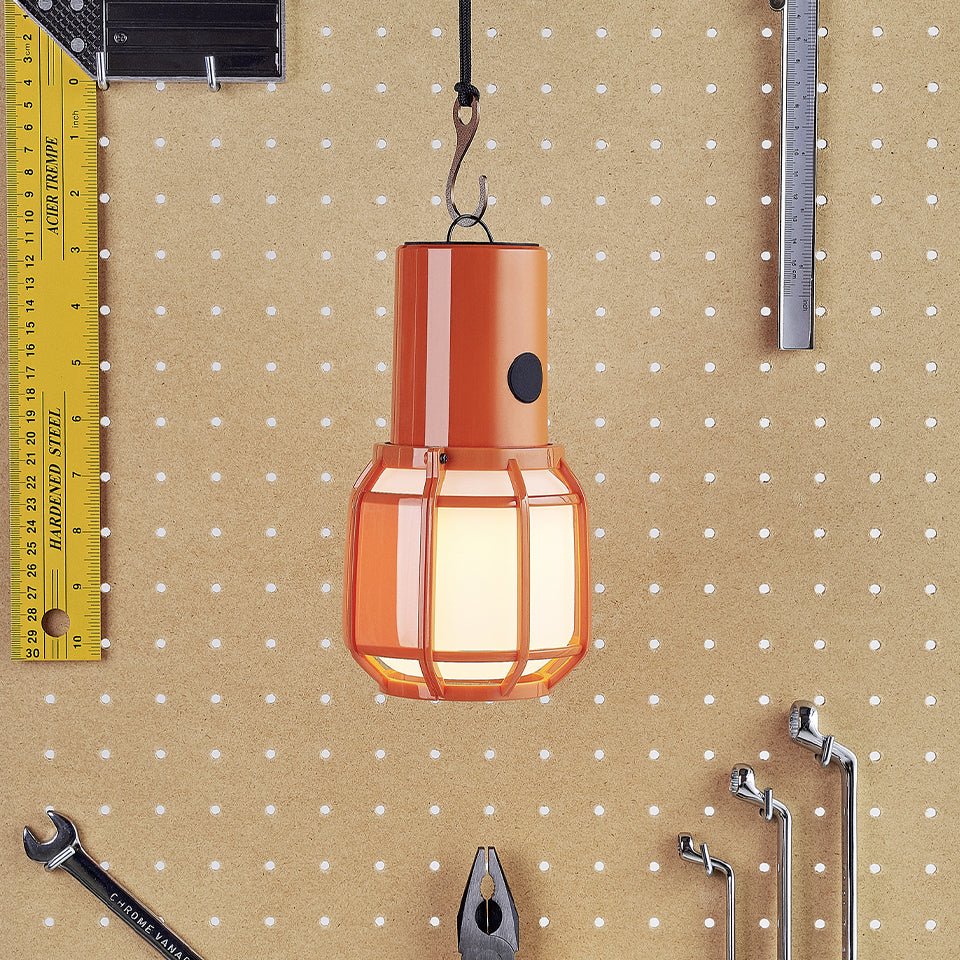 Lampe portable Chispa - Orange by Marset | Luminaires & cie