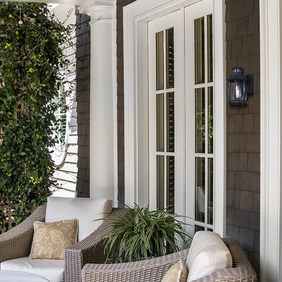 Lanterne extérieure Buckly - Blanc by Canarm | Luminaires & cie