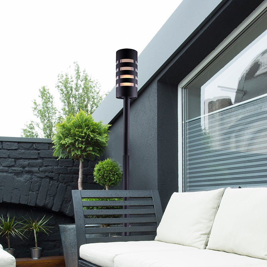 Lanterne extérieure Tayla - by Canarm | Luminaires & cie