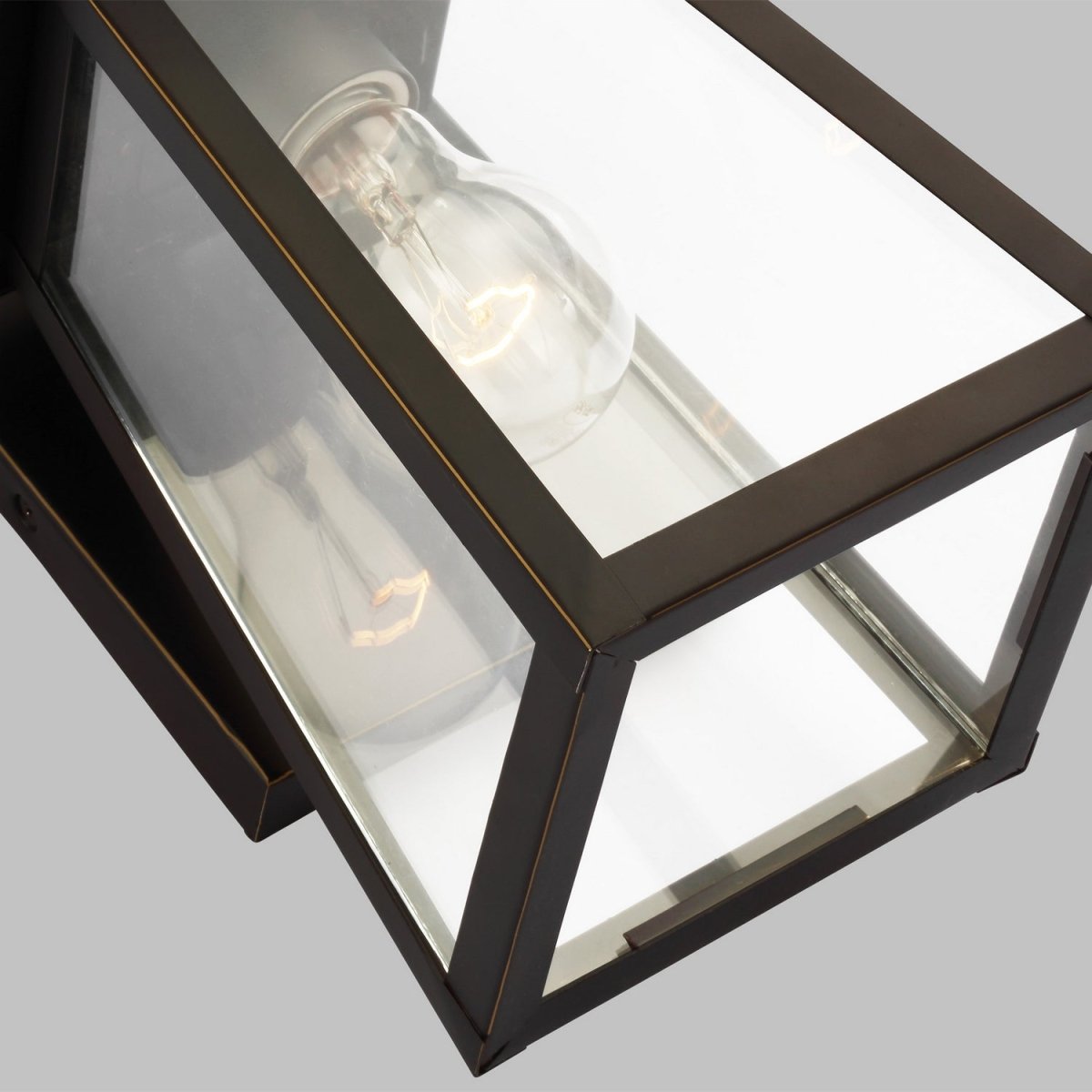 Lanterne murale extérieure Founders - Bronze antique 8 1/2" by Visual Comfort Studio | Luminaires & cie