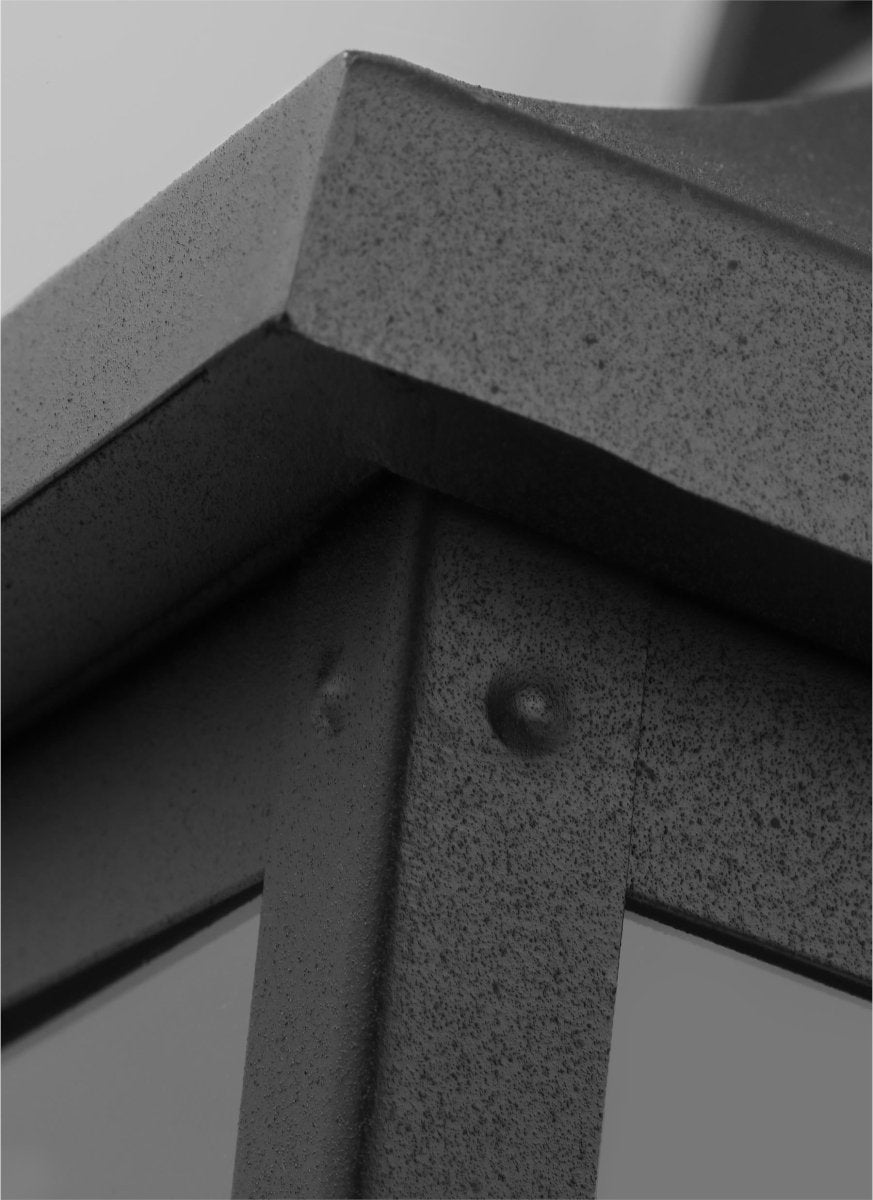 Lanterne murale extérieure Galena - Noir texturé 33 3/8" by Visual Comfort Studio | Luminaires & cie