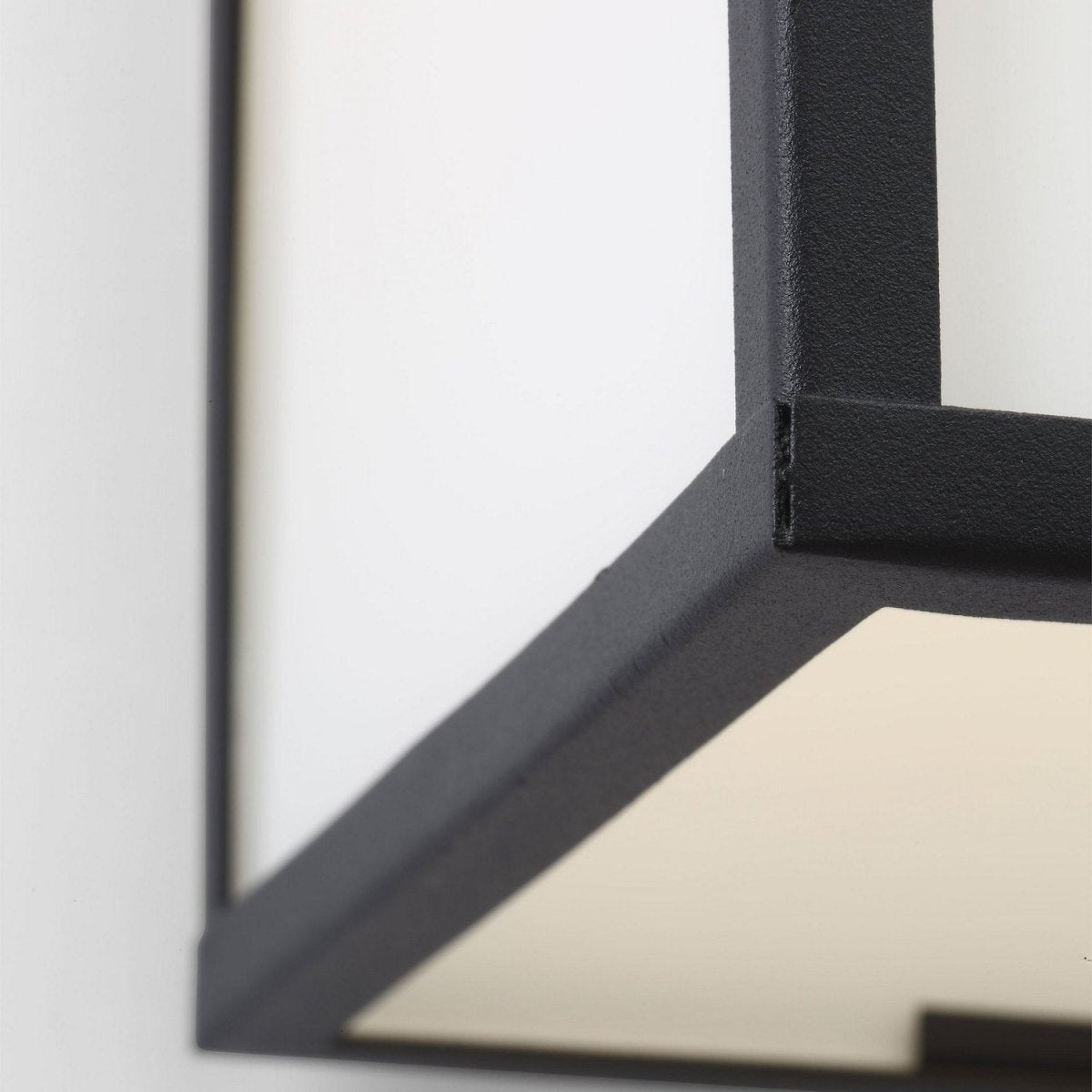 Lanterne murale extérieure Howell - Noir texturé 9" by Visual Comfort Studio | Luminaires & cie