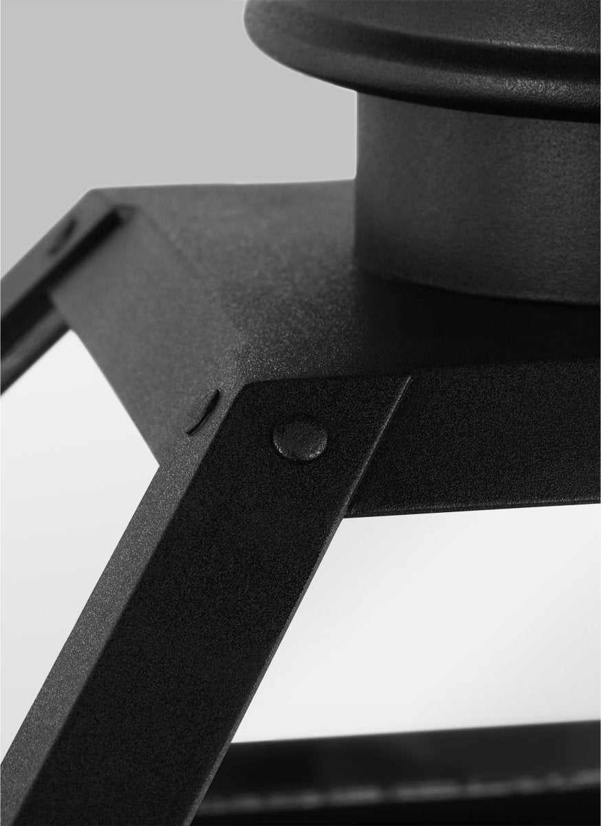 Lanterne murale extérieure Hyannis - Noir texturé 6 1/2" by Visual Comfort Studio | Luminaires & cie