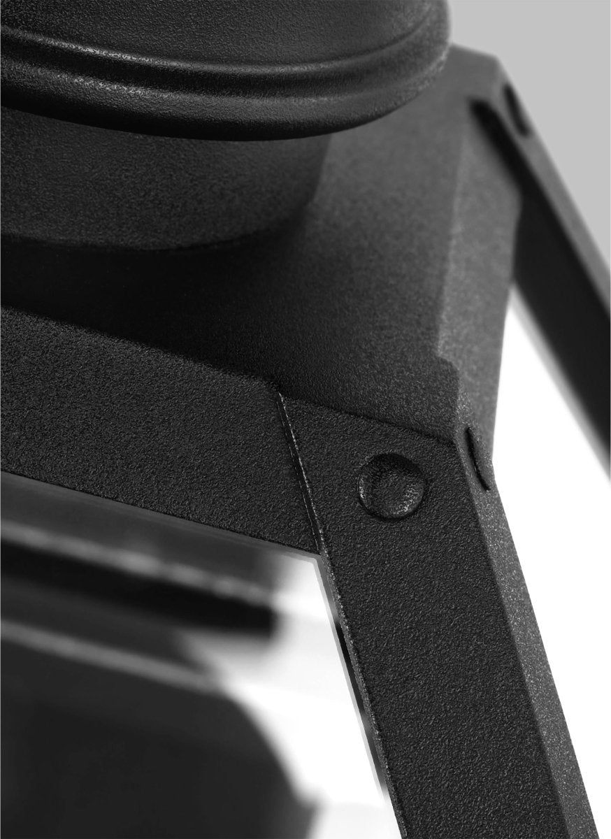 Lanterne murale extérieure Hyannis - Noir texturé 6 1/2" by Visual Comfort Studio | Luminaires & cie