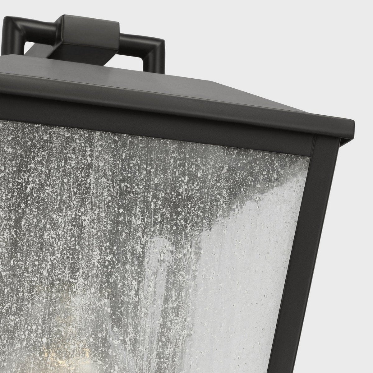Lanterne murale extérieure Kennewick - Noir texturé 10 3/4" by Visual Comfort Studio | Luminaires & cie