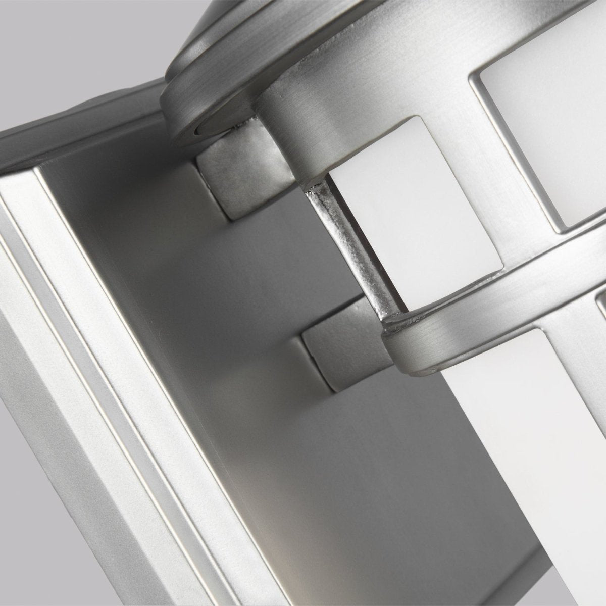 Lanterne murale extérieure Newport - Acier brossé peint 9 1/4" by Visual Comfort Studio | Luminaires & cie