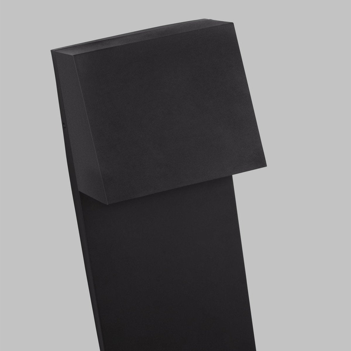 Lanterne murale extérieure Rocha - Bronze antique 10" by Visual Comfort Studio | Luminaires & cie