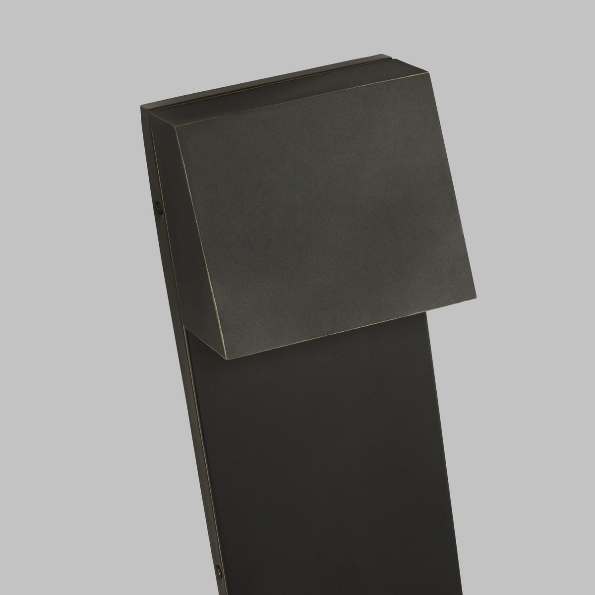 Lanterne murale extérieure Rocha - Bronze antique 10" by Visual Comfort Studio | Luminaires & cie