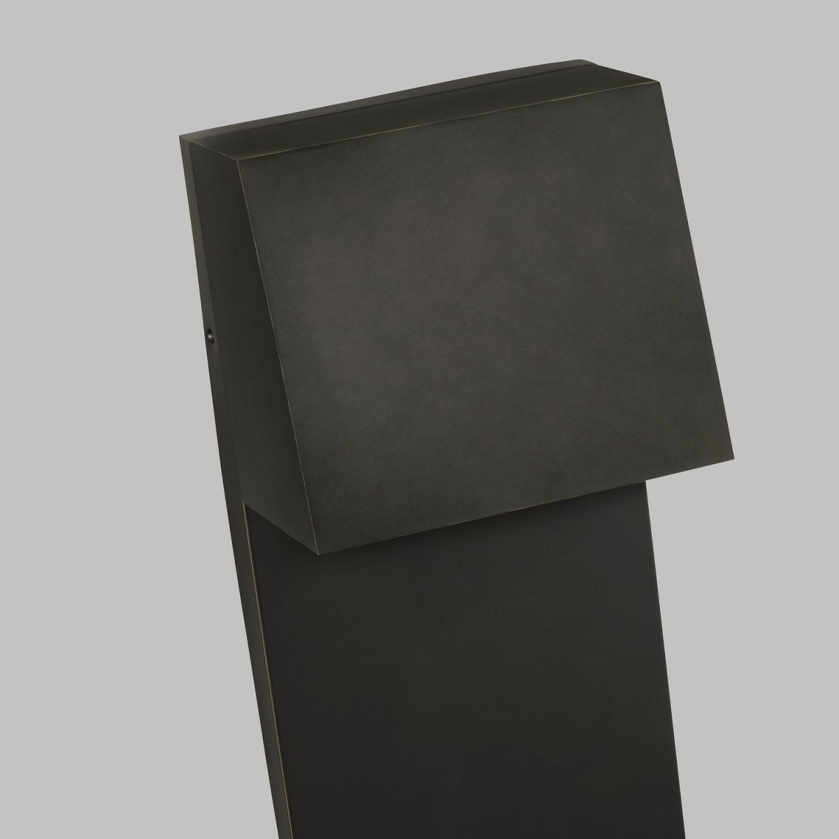 Lanterne murale extérieure Rocha - Bronze antique 10" by Visual Comfort Studio | Luminaires & cie