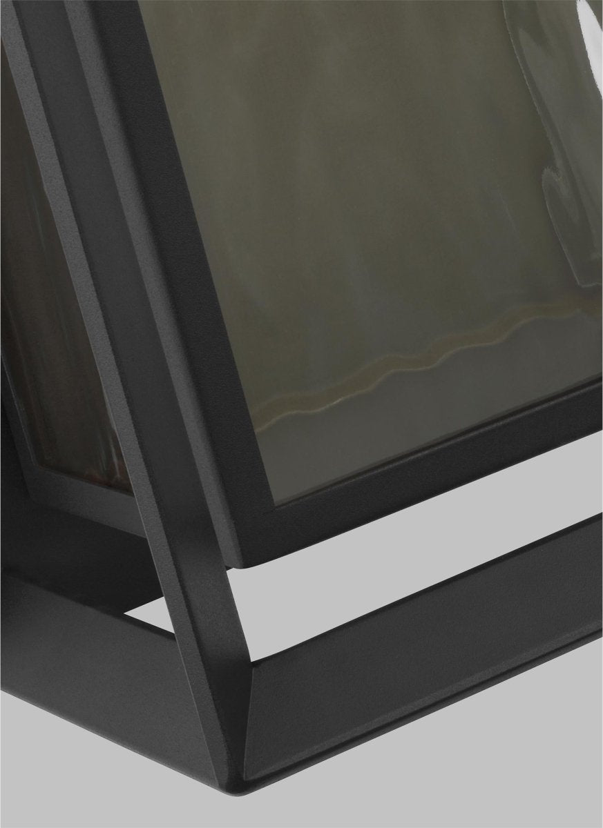 Lanterne murale extérieure Urbandale - Textured Black 28 by Visual Comfort Studio | Luminaires & cie