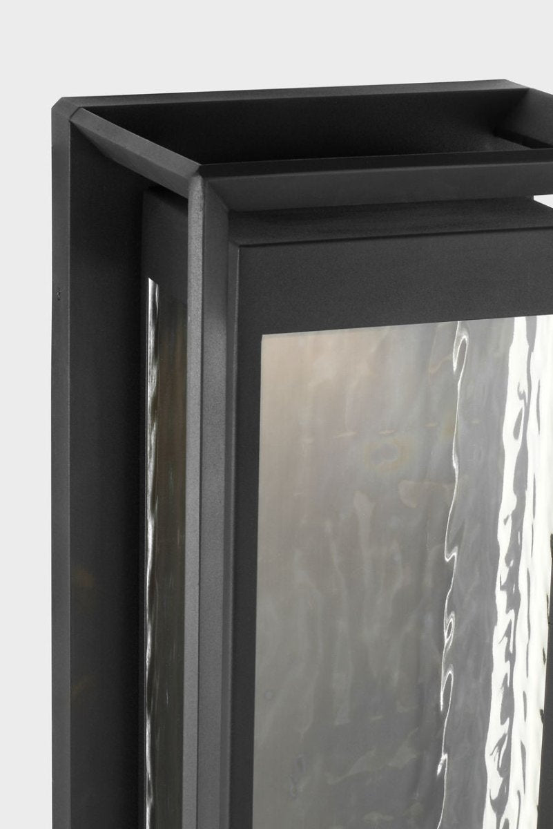 Lanterne murale extérieure Urbandale - Textured Black 28 by Visual Comfort Studio | Luminaires & cie