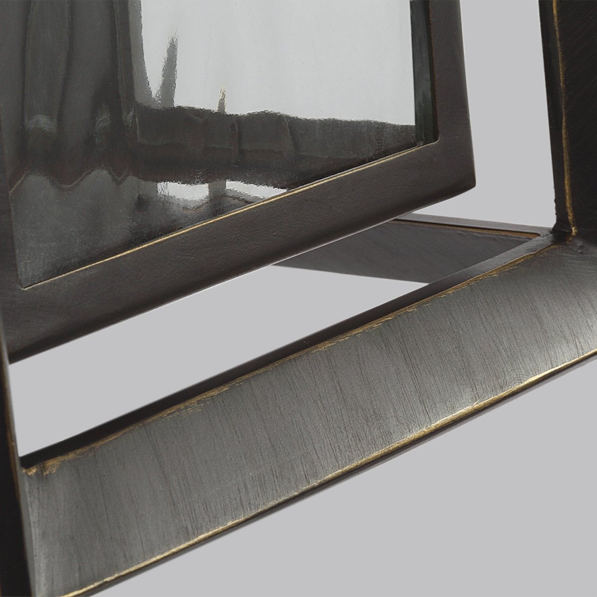 Lanterne murale extérieure Urbandale - Textured Black 28 by Visual Comfort Studio | Luminaires & cie