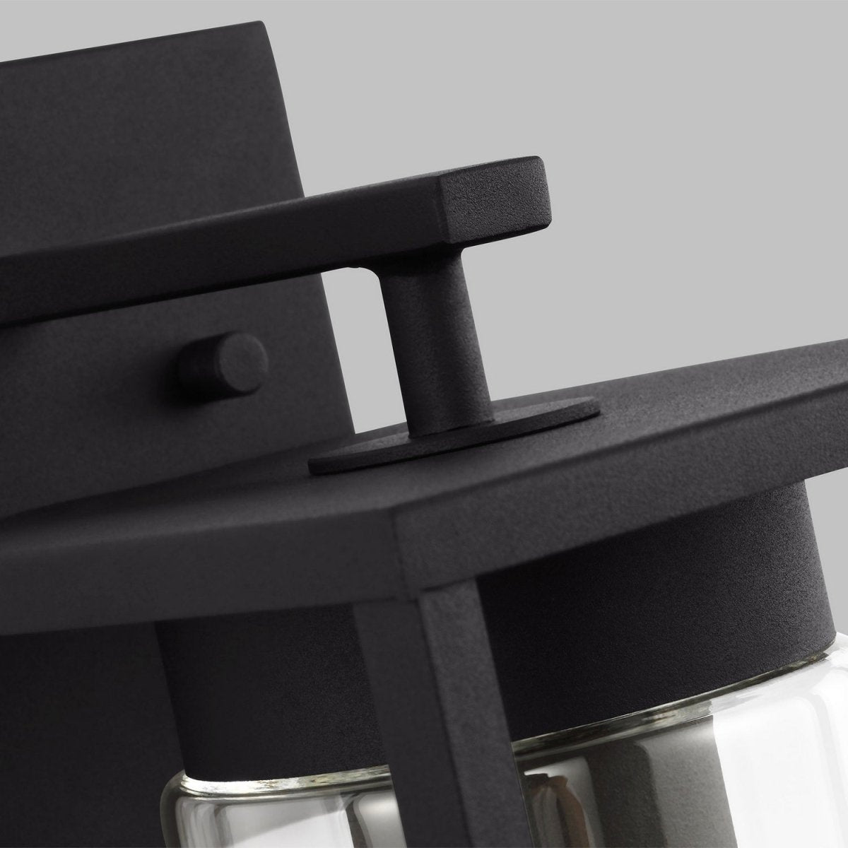 Lanterne murale extérieure Vado - Antique Bronze 23 by Visual Comfort Studio | Luminaires & cie
