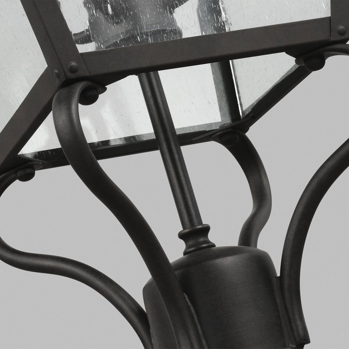 Lanterne sur poteau Galena - Textured Black 13.25 by Visual Comfort Studio | Luminaires & cie