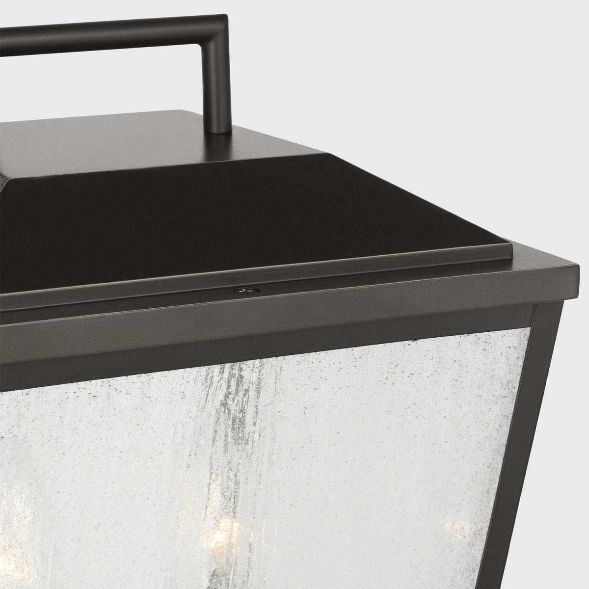 Lanterne sur poteau Kennewick - Noir texturé by Visual Comfort Studio | Luminaires & cie