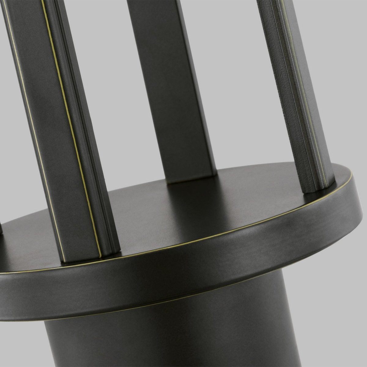 Lanterne sur poteau Union - Bronze antique by Visual Comfort Studio | Luminaires & cie