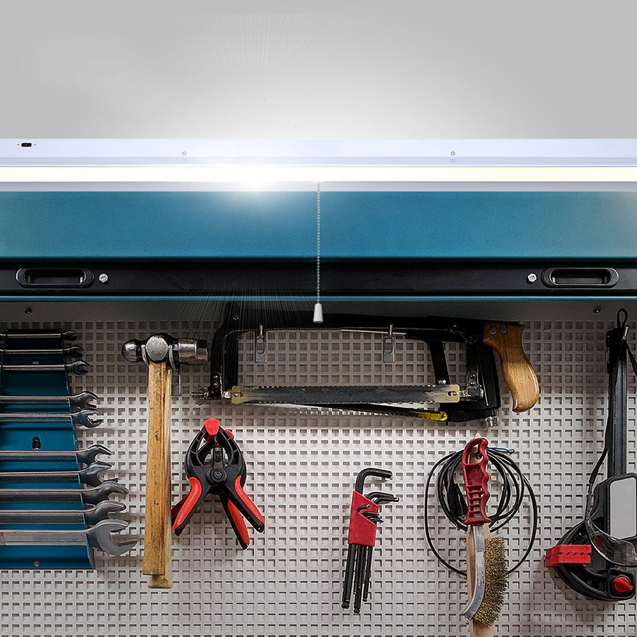 Lumière de service Worx Shop - by Canarm | Luminaires & cie