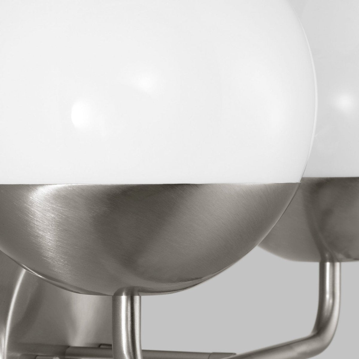 Luminaire de vanité Alvin - Nickel brossé 33 3/8" by Visual Comfort Studio | Luminaires & cie