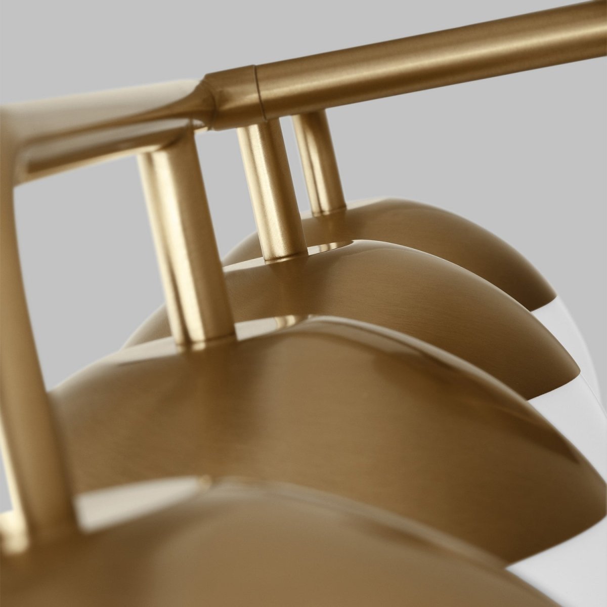 Luminaire de vanité Alvin - Nickel brossé 33 3/8" by Visual Comfort Studio | Luminaires & cie