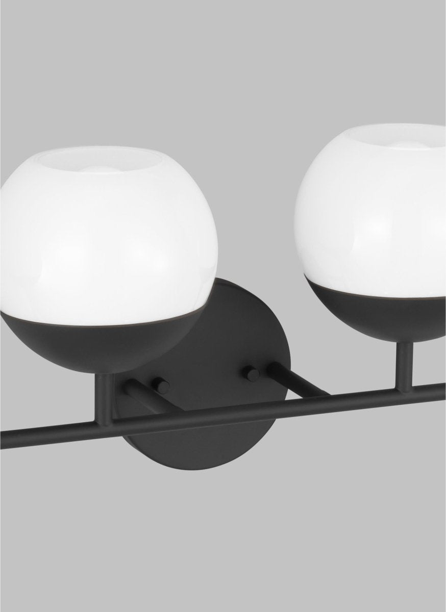 Luminaire de vanité Alvin - Noir de minuit 33 3/8" Ampoules DEL incluses by Visual Comfort Studio | Luminaires & cie