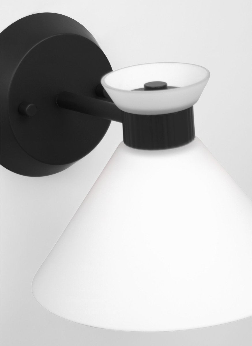 Luminaire de vanité Belcarra - Noir de minuit 7 1/2" by Visual Comfort Studio | Luminaires & cie