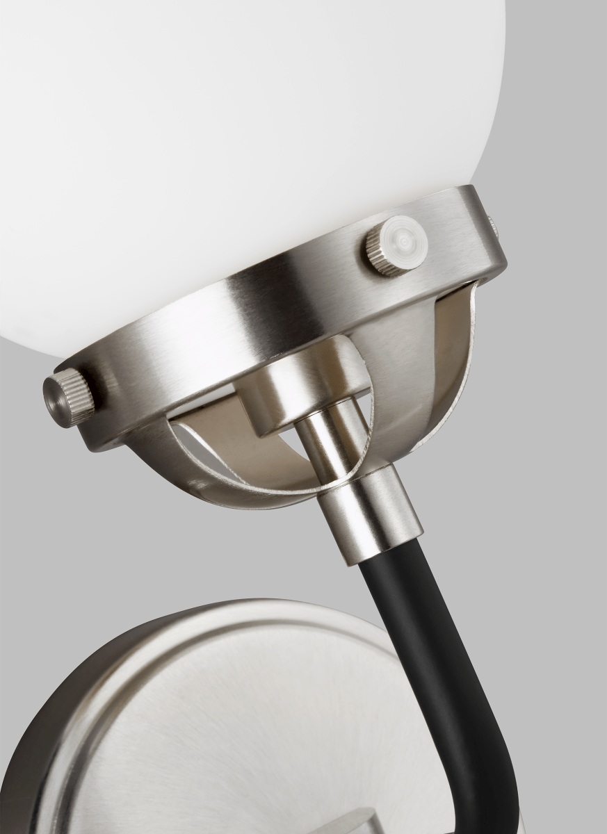 Luminaire de vanité Cafe - Nickel brossé 5 1/4" Ampoules DEL incluses by Visual Comfort Studio | Luminaires & cie