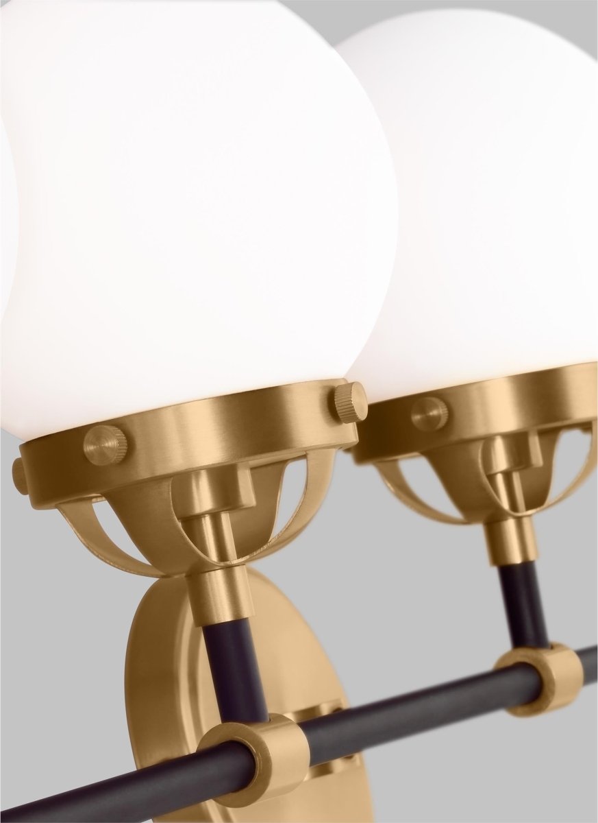 Luminaire de vanité Cafe - Laiton satiné 38 1/4" Ampoules non - incluses by Visual Comfort Studio | Luminaires & cie