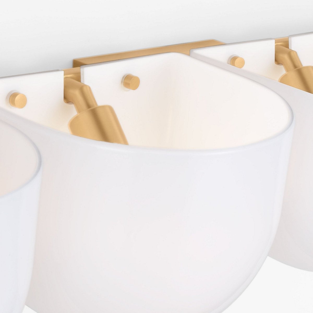Luminaire de vanité Cheverny - Nickel poli 25" by Visual Comfort Studio | Luminaires & cie