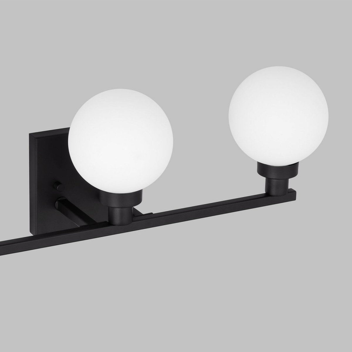 Luminaire de vanité Clybourn - Laiton satiné 30 1/8" by Visual Comfort Studio | Luminaires & cie