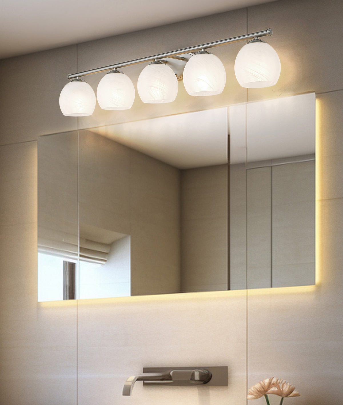 Luminaire de vanité Colette Nickel brossé, 42" – vue 7