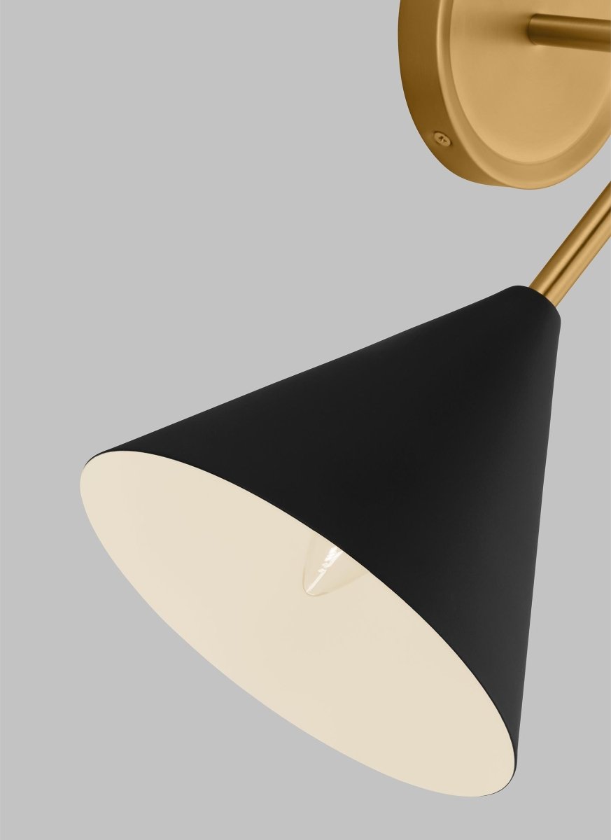 Luminaire de vanité Cosmo - Noir de minuit et laiton brunis 22" by Visual Comfort Studio | Luminaires & cie