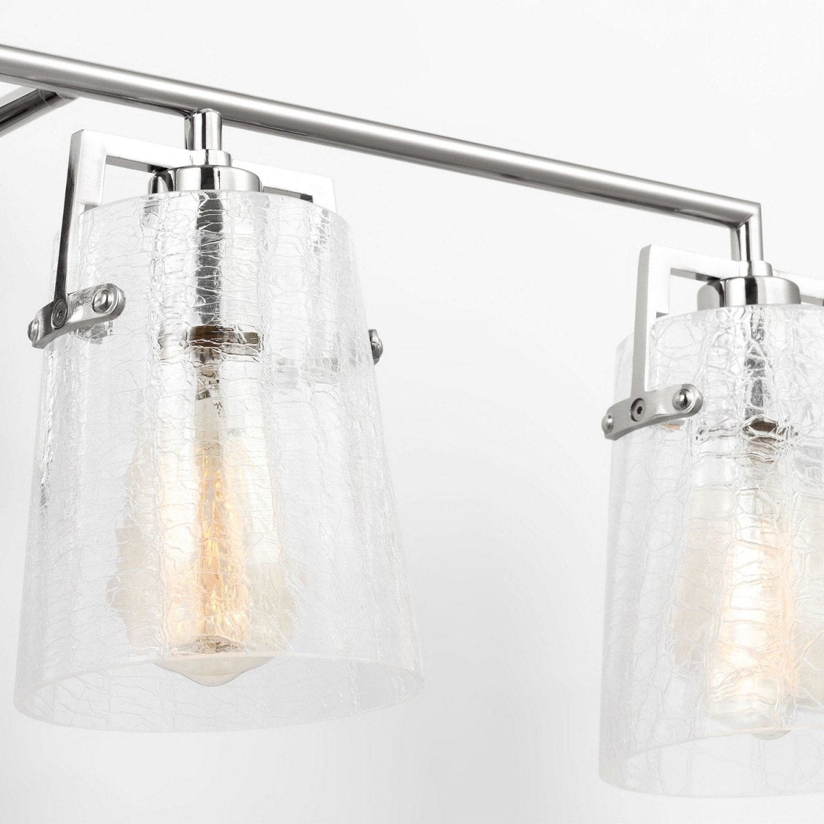Luminaire de vanité Crofton - Laiton satiné Verre craquelé transparent 33 3/8" by Visual Comfort Studio | Luminaires & cie