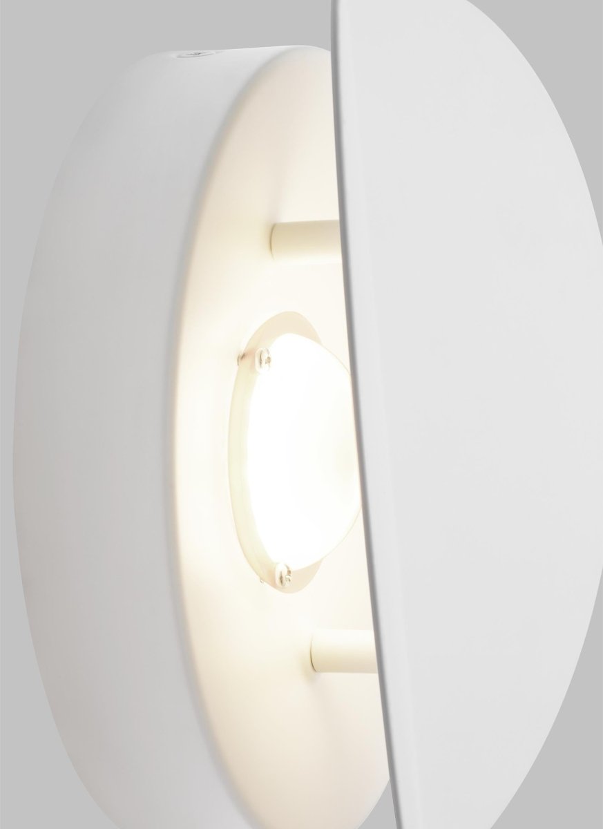 Luminaire de vanité Dottie - Blanc mat 6 5/8" by Visual Comfort Studio | Luminaires & cie