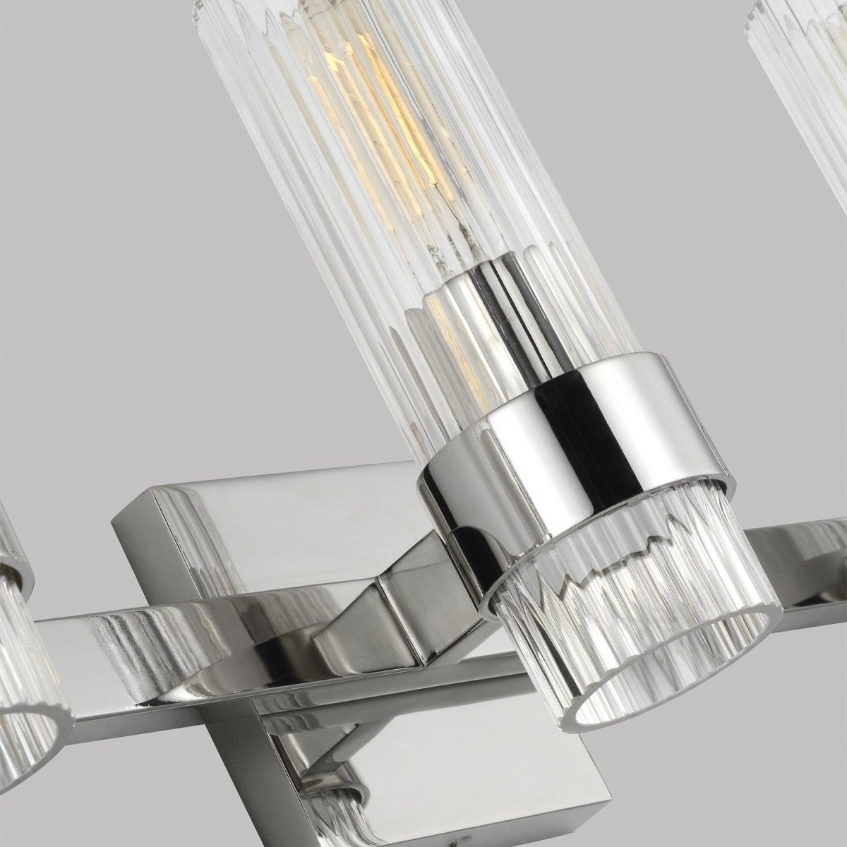 Luminaire de vanité Geneva - Nickel poli 30" by Visual Comfort Studio | Luminaires & cie