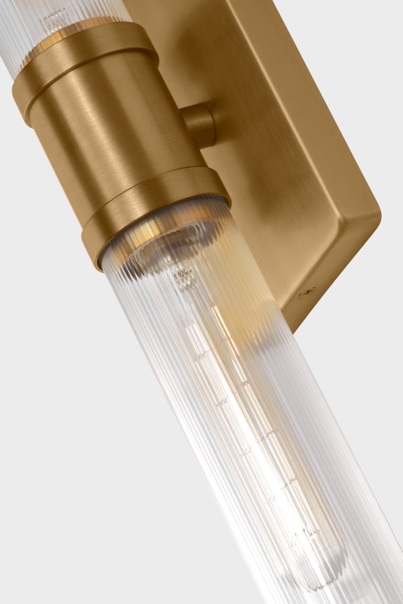 Luminaire de vanité Keaton - Nickel brossé Transparent strié 30" by Visual Comfort Studio | Luminaires & cie