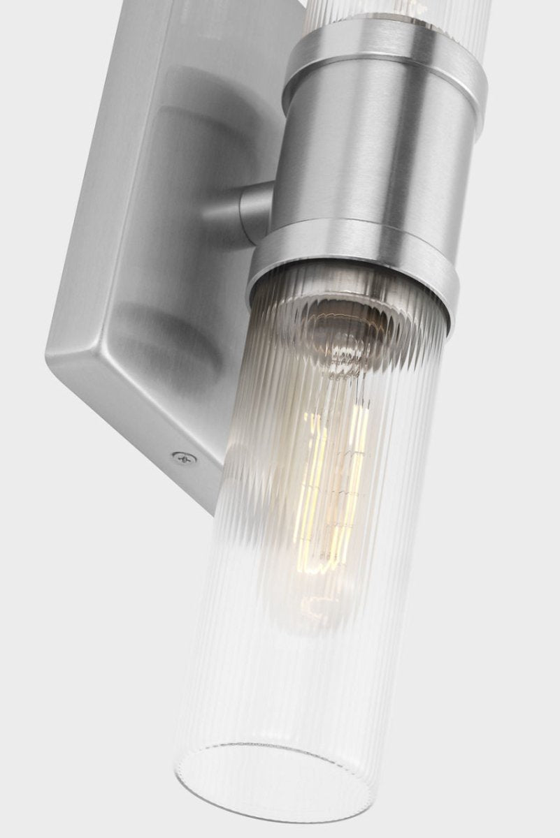 Luminaire de vanité Keaton - Nickel brossé Transparent strié 30" by Visual Comfort Studio | Luminaires & cie