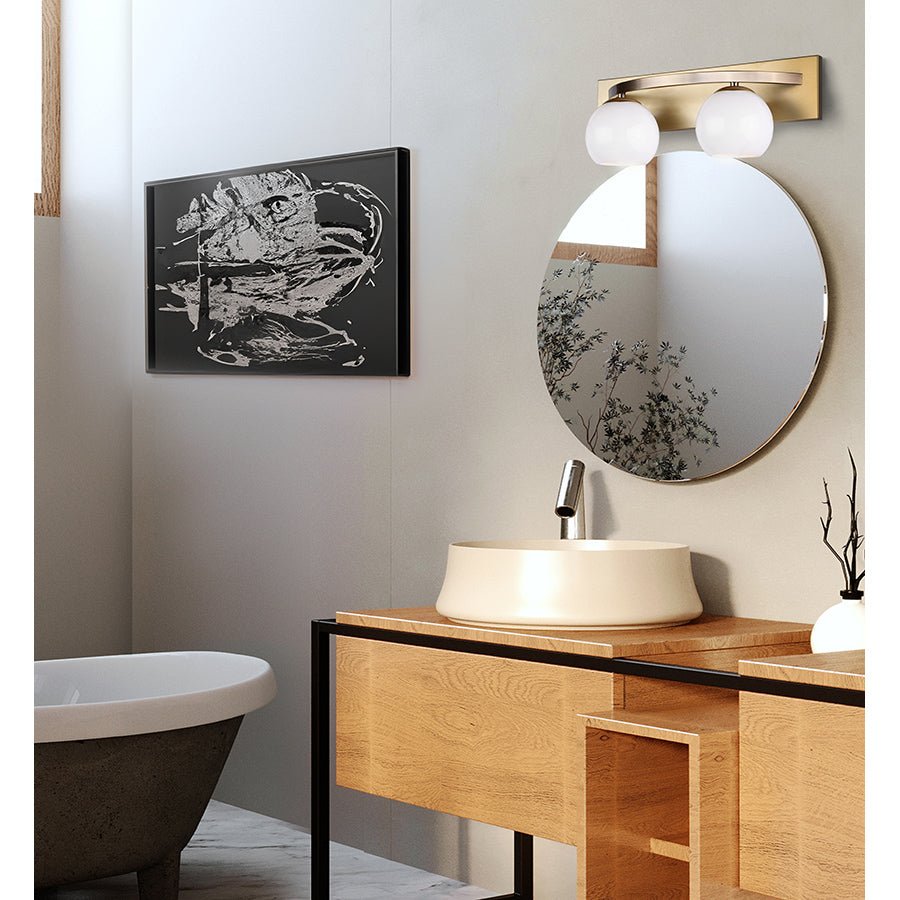 Luminaire de vanité Monroe - 8" Laiton brûlé et blanc Blanc lait by Canarm | Luminaires & cie