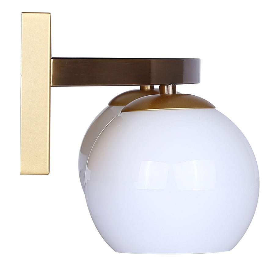 Luminaire de vanité Monroe - 8" Laiton brûlé et blanc Blanc lait by Canarm | Luminaires & cie