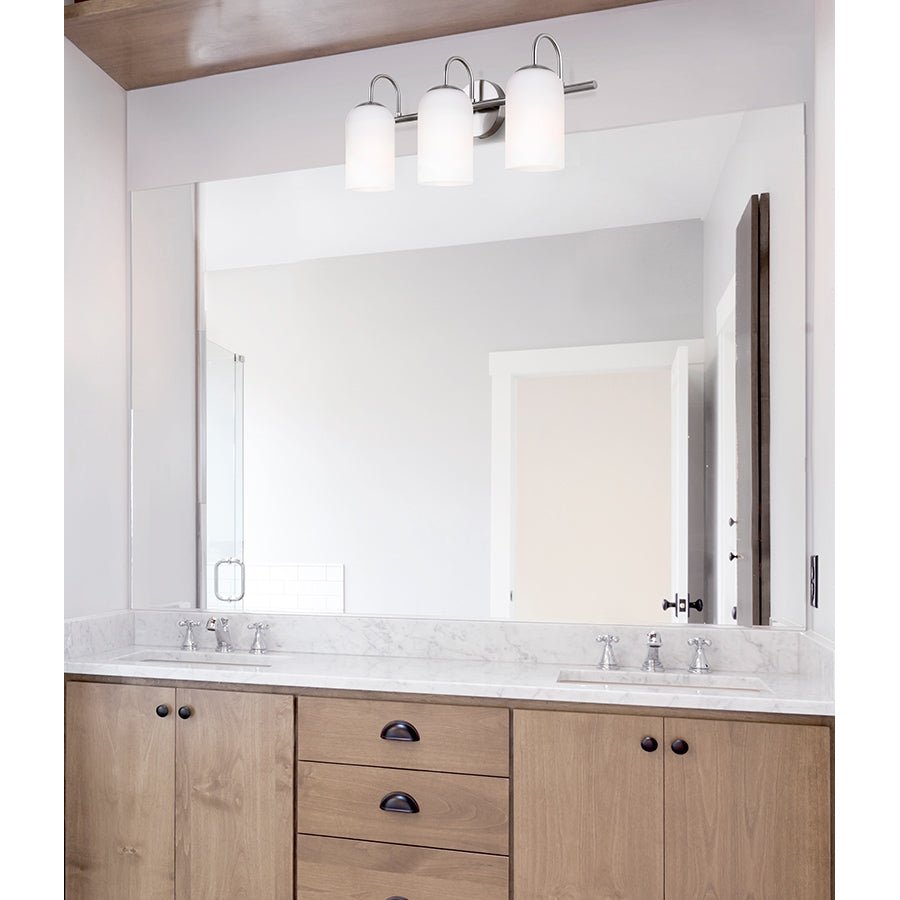 Luminaire de vanité Novalee - Or 22" by Canarm | Luminaires & cie