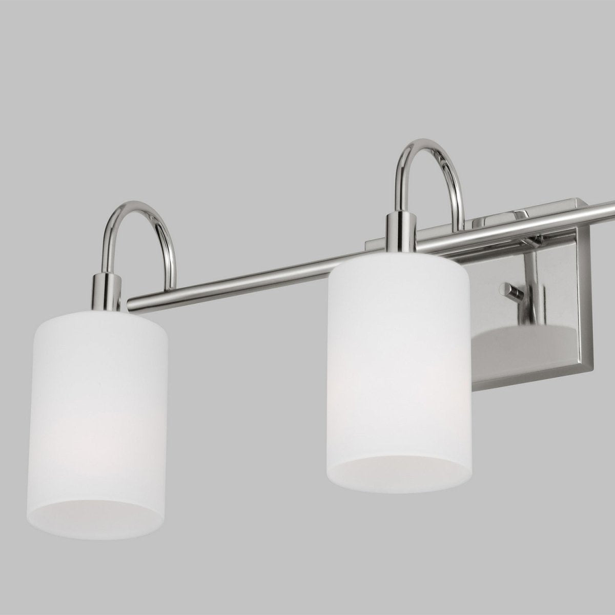 Luminaire de vanité Oak Moore - Nickel brossé 33 7/8" by Visual Comfort Studio | Luminaires & cie