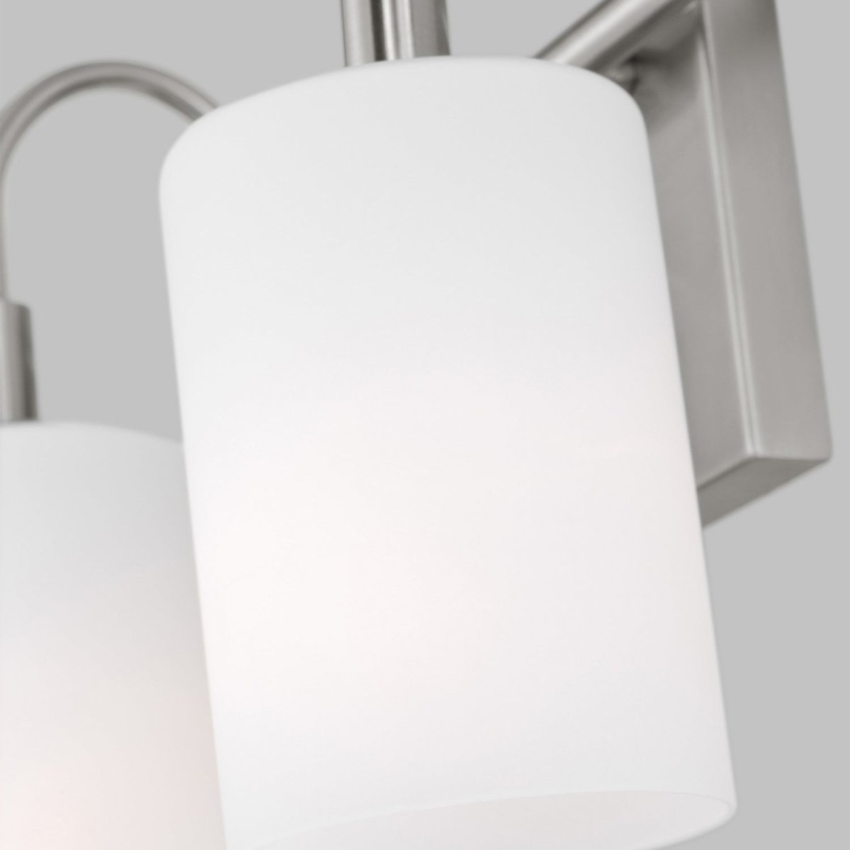 Luminaire de vanité Oak Moore - Nickel brossé 33 7/8" by Visual Comfort Studio | Luminaires & cie