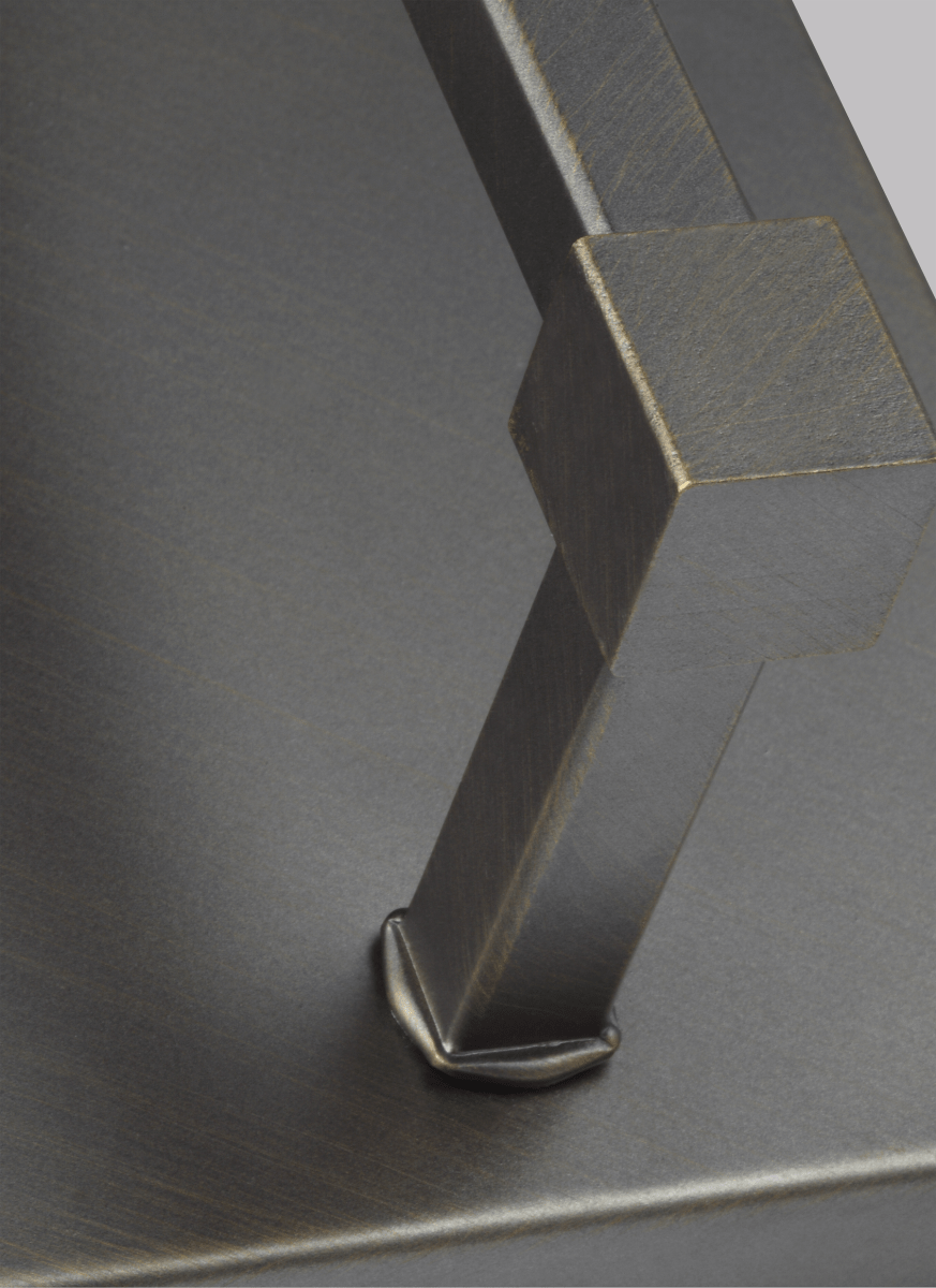 Luminaire de vanité Quinn - Bronze antique by Visual Comfort Studio | Luminaires & cie
