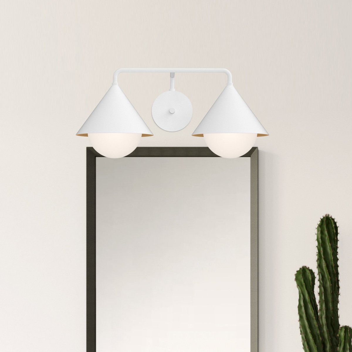 Luminaire de vanité Remy - Verre blanc / opale by Alora Lighting | Luminaires & cie