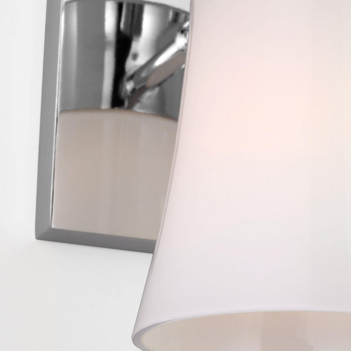 Luminaire de vanité Roy - Laiton satiné 4 by Visual Comfort Studio | Luminaires & cie