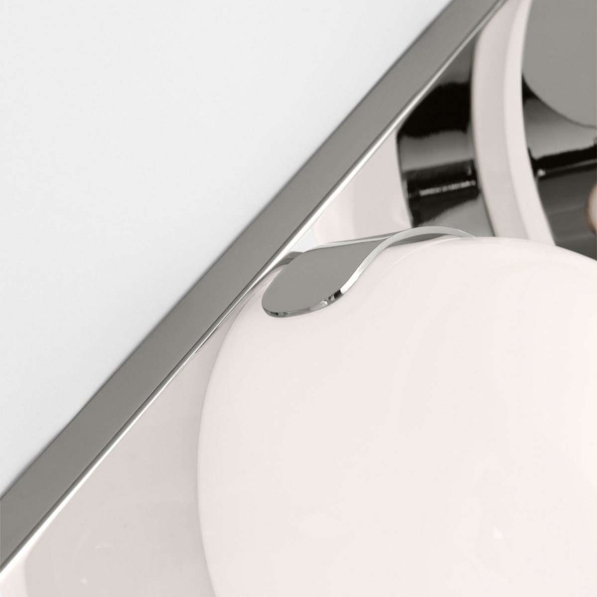 Luminaire de vanité Syrie - Nickel poli 25 1/8" by Visual Comfort Studio | Luminaires & cie