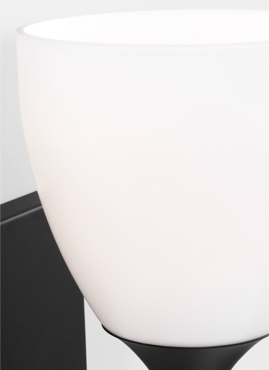 Luminaire de vanité Toffino - Noir de minuit 6" by Visual Comfort Studio | Luminaires & cie