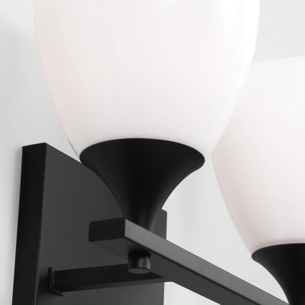 Luminaire de vanité Toffino - Laiton satiné Verre craquelé transparent 36" by Visual Comfort Studio | Luminaires & cie